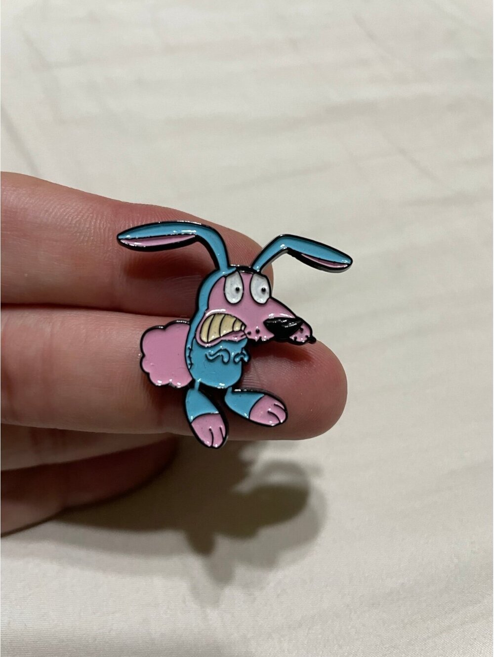 Courage the Cowardly Dog enamel pin brooch funny cute cartoon network
